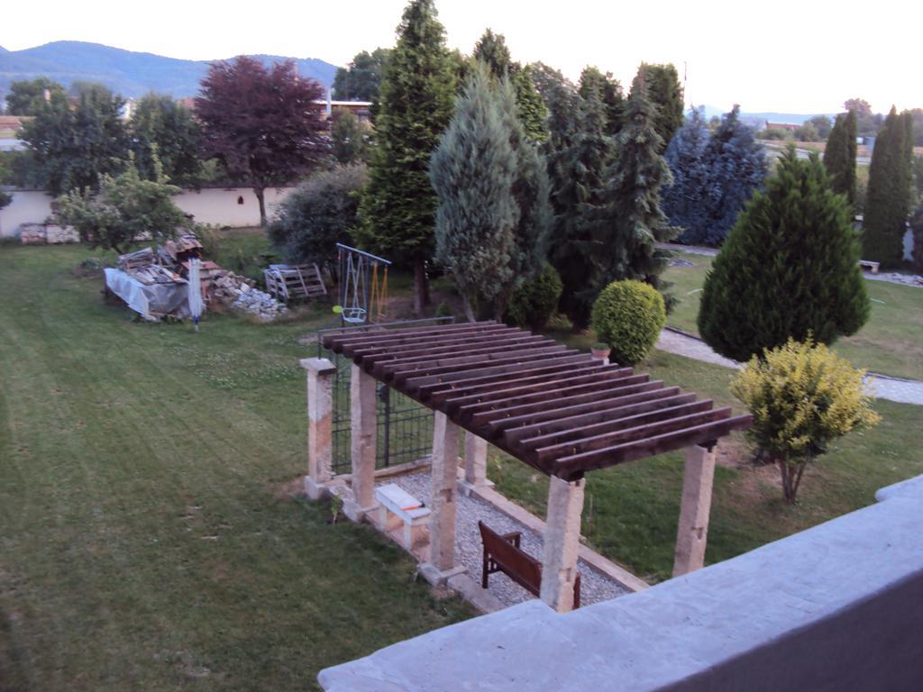 Castle Kastiel Kotesova Daire Oda fotoğraf