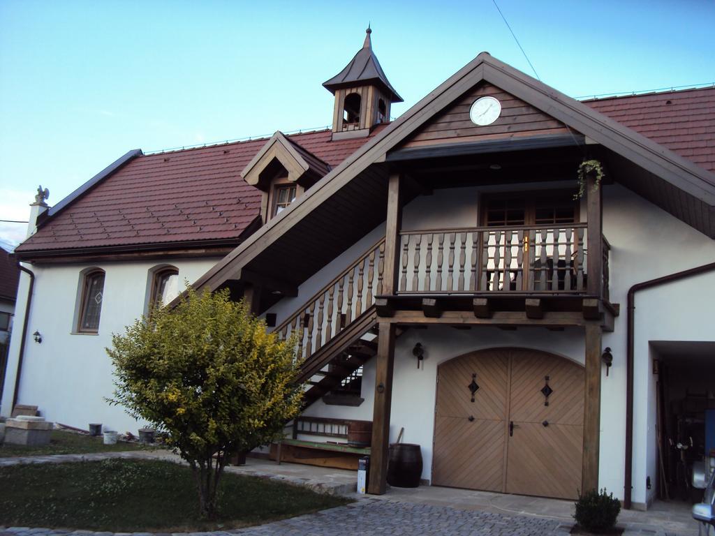 Castle Kastiel Kotesova Daire Oda fotoğraf