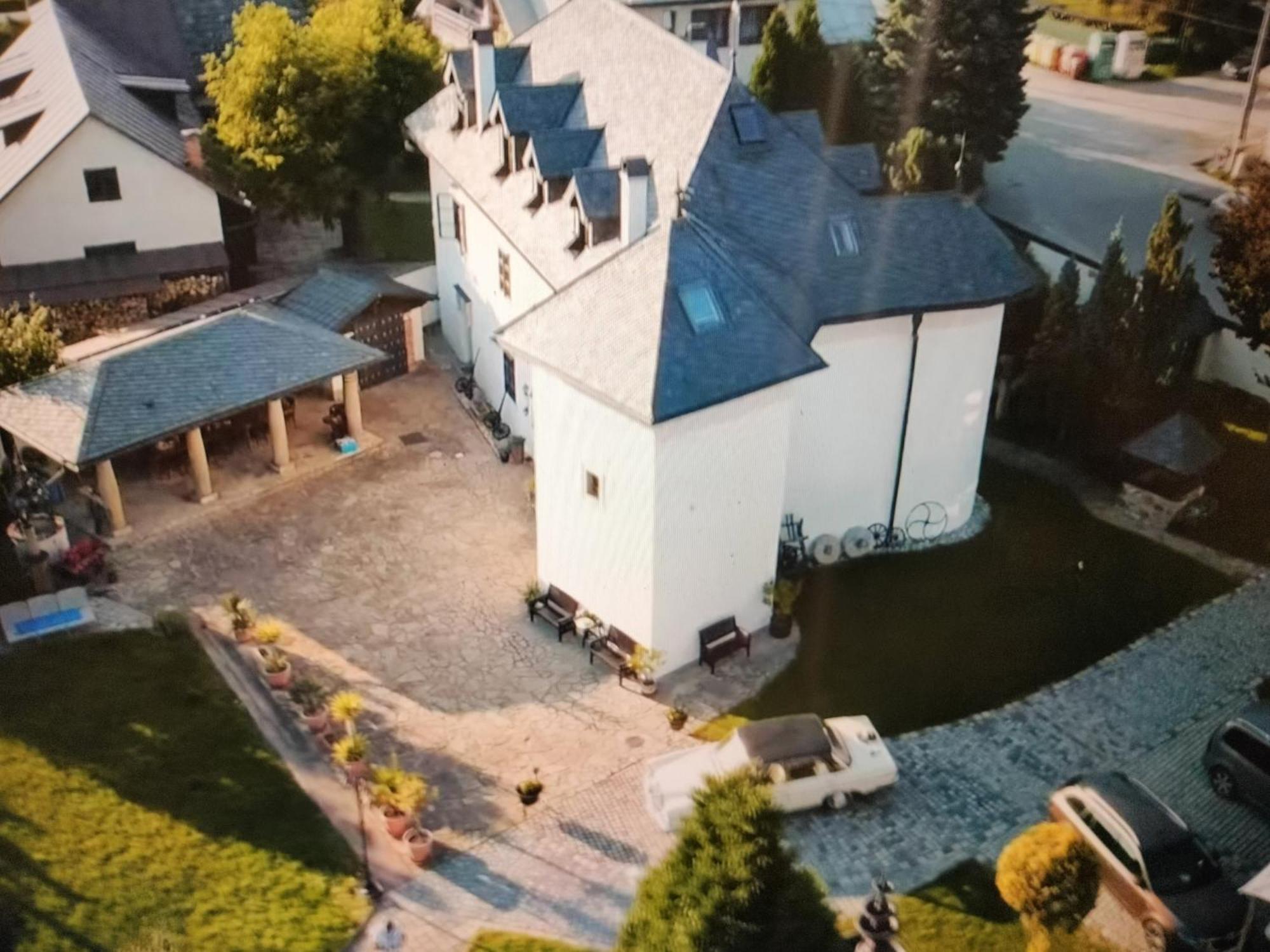 Castle Kastiel Kotesova Daire Dış mekan fotoğraf